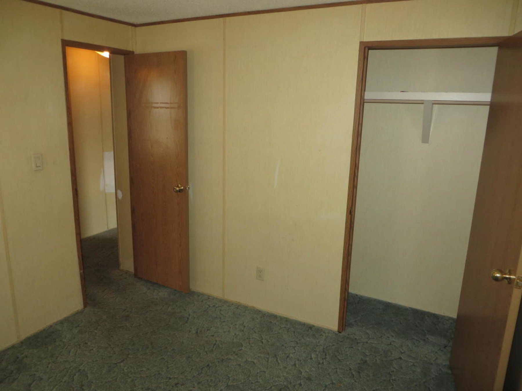 408 3rd Avenue, Brookings, SD 57006