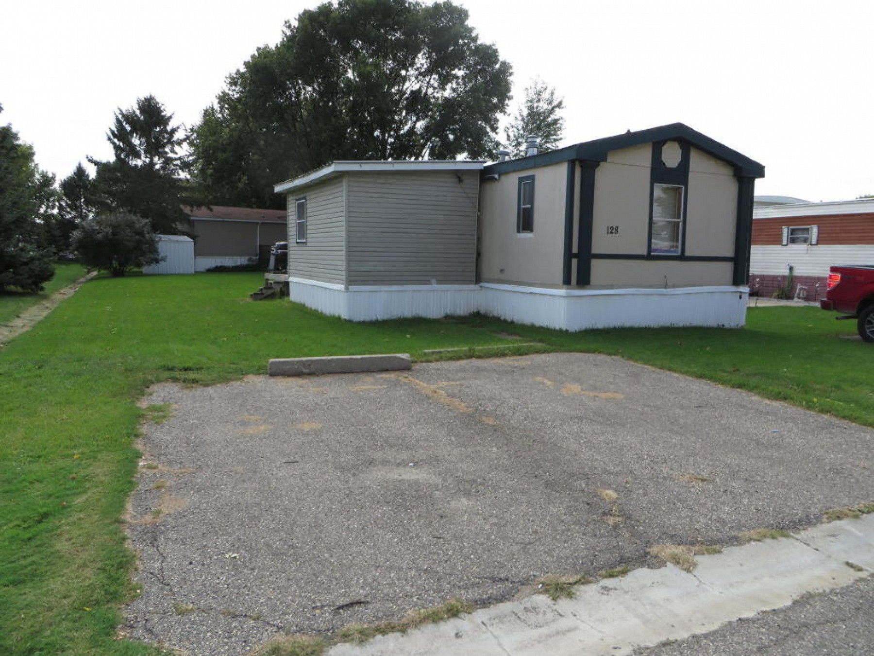 408 3rd Avenue, Brookings, SD 57006