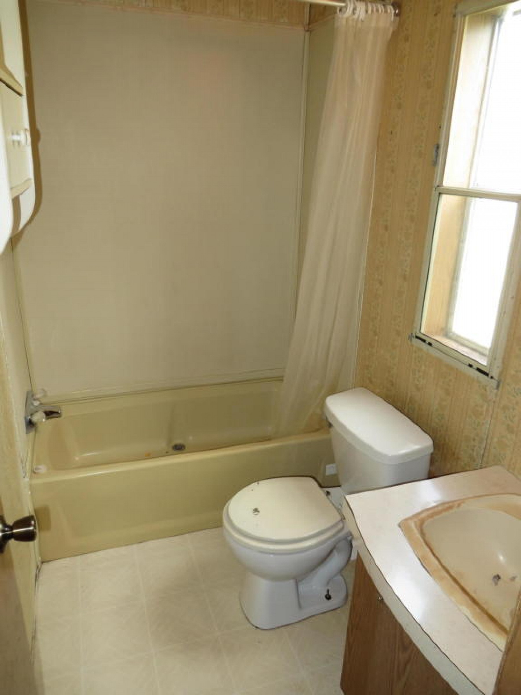 408 3rd Avenue, Brookings, SD 57006