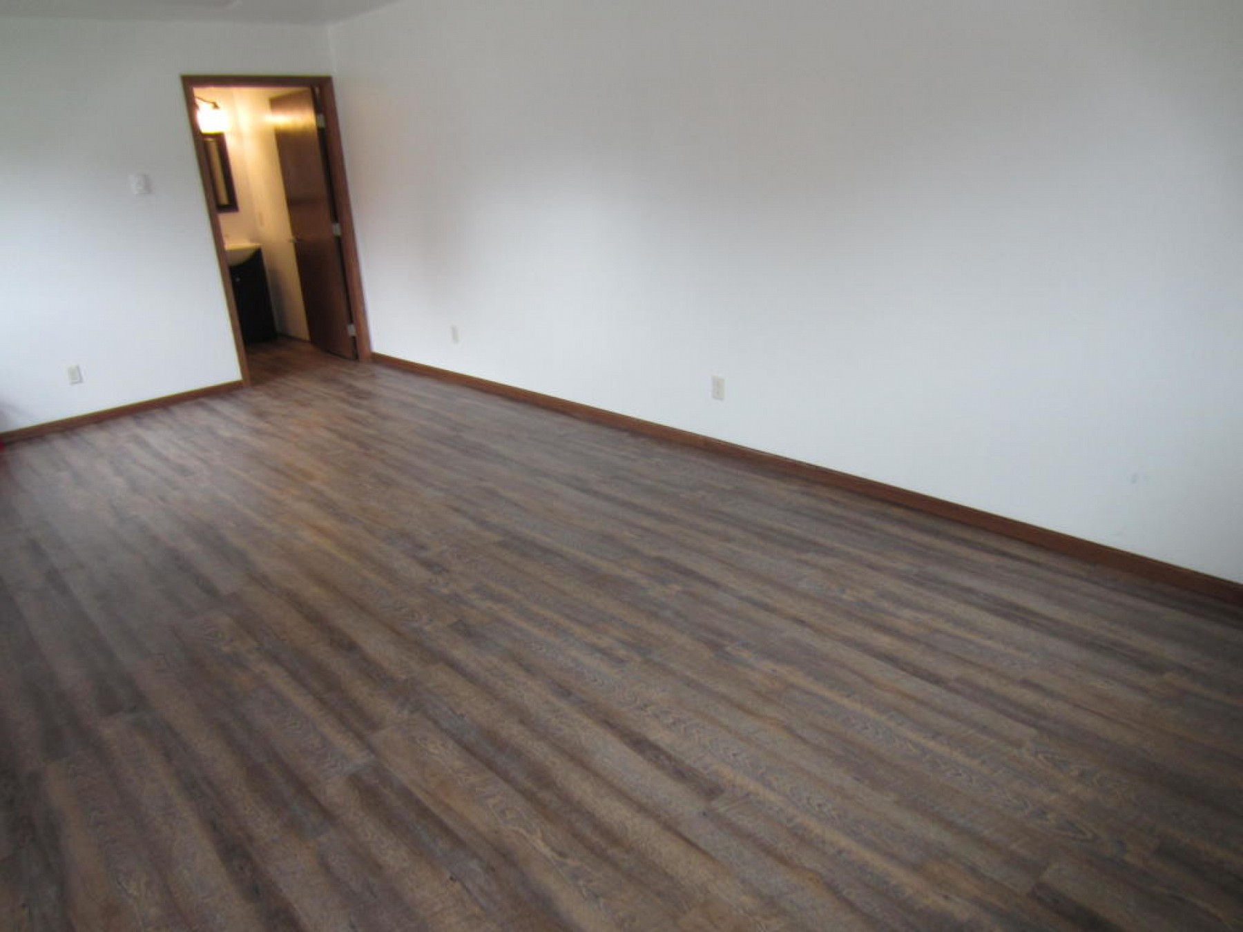 627 2ND Street S, Brookings, SD 57006