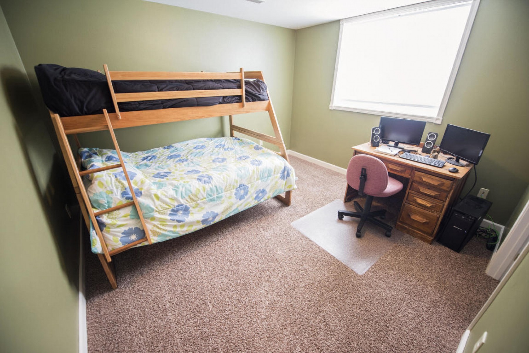 1900 Pinehurst Drive, Brookings, SD 57006