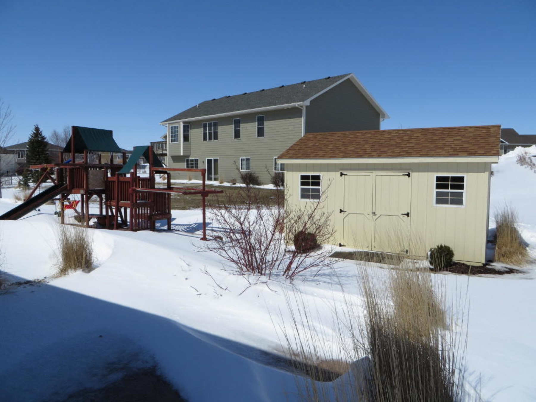 1900 Pinehurst Drive, Brookings, SD 57006