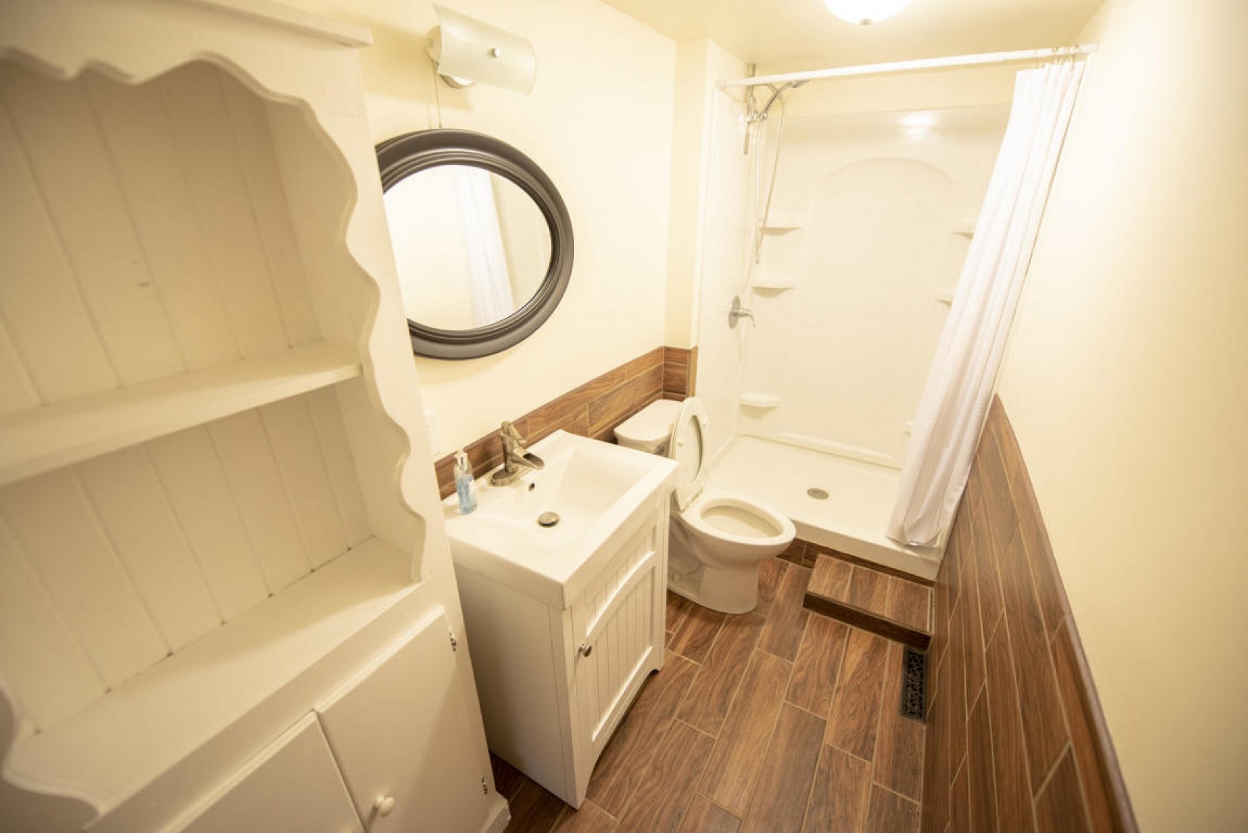 202 Hooker Avenue, White, SD 57276