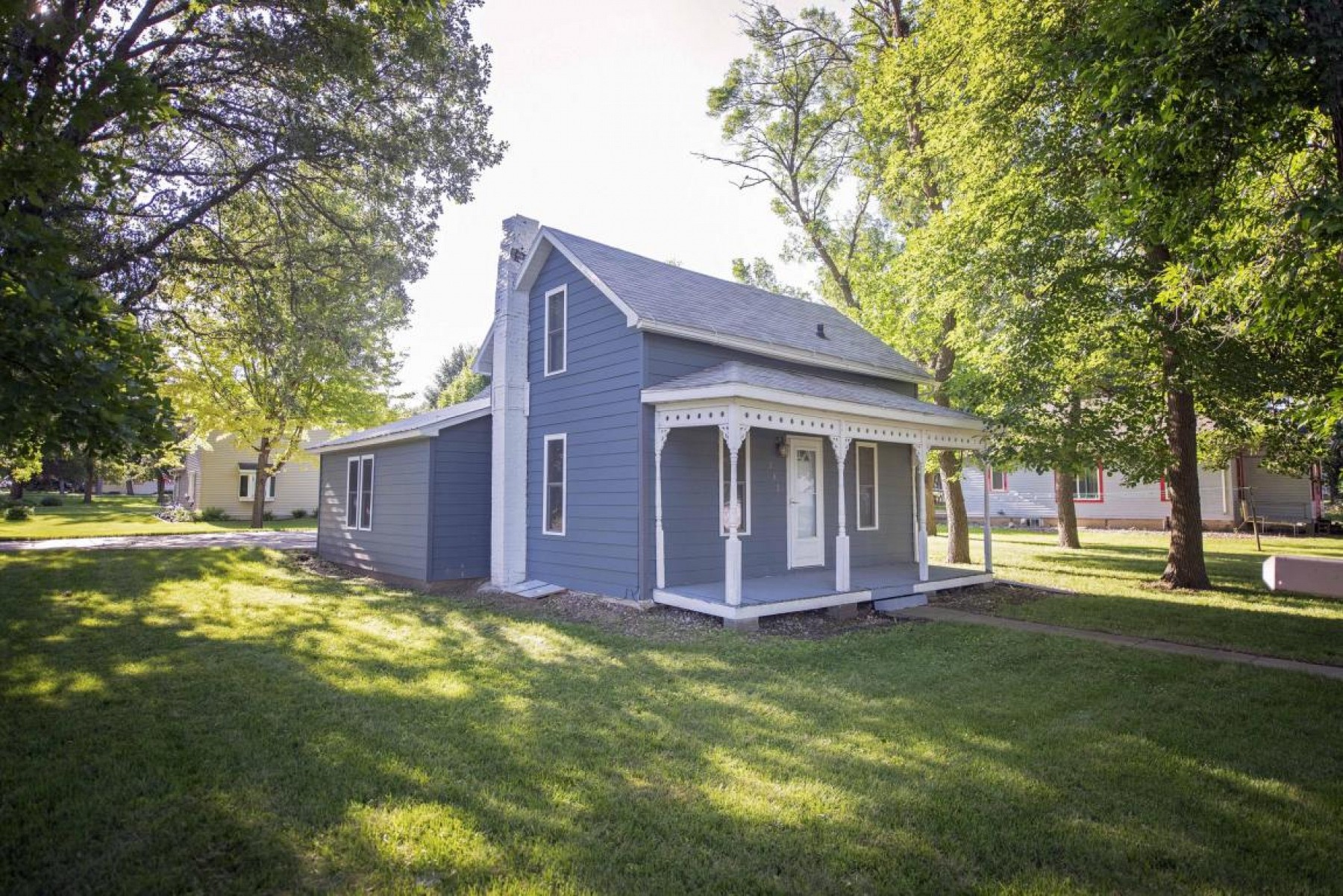 202 Hooker Avenue, White, SD 57276