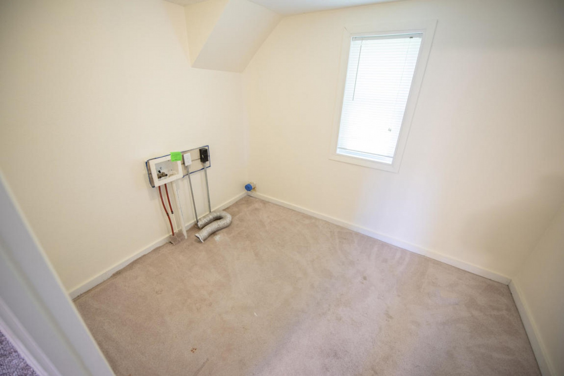 202 Hooker Avenue, White, SD 57276