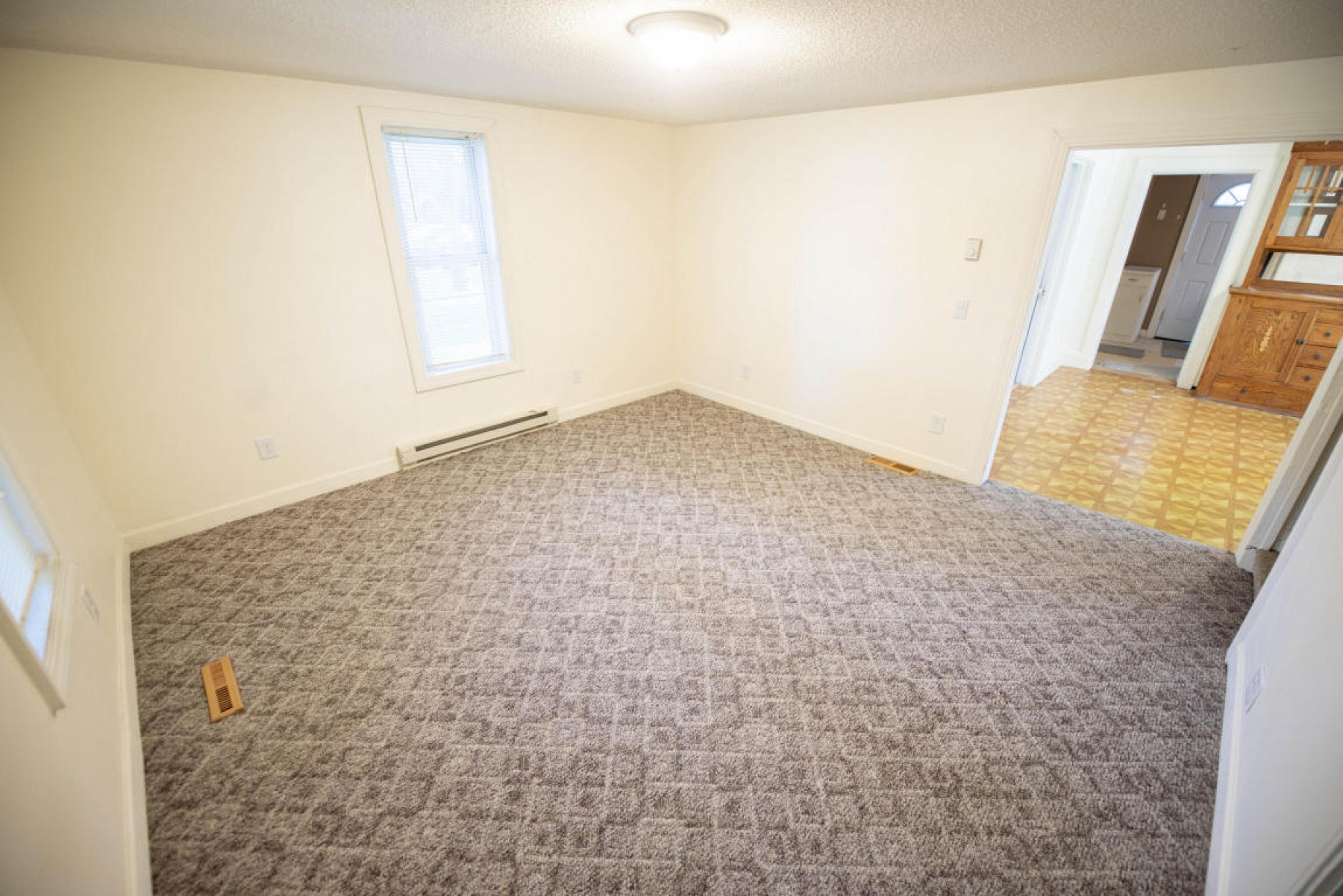 202 Hooker Avenue, White, SD 57276