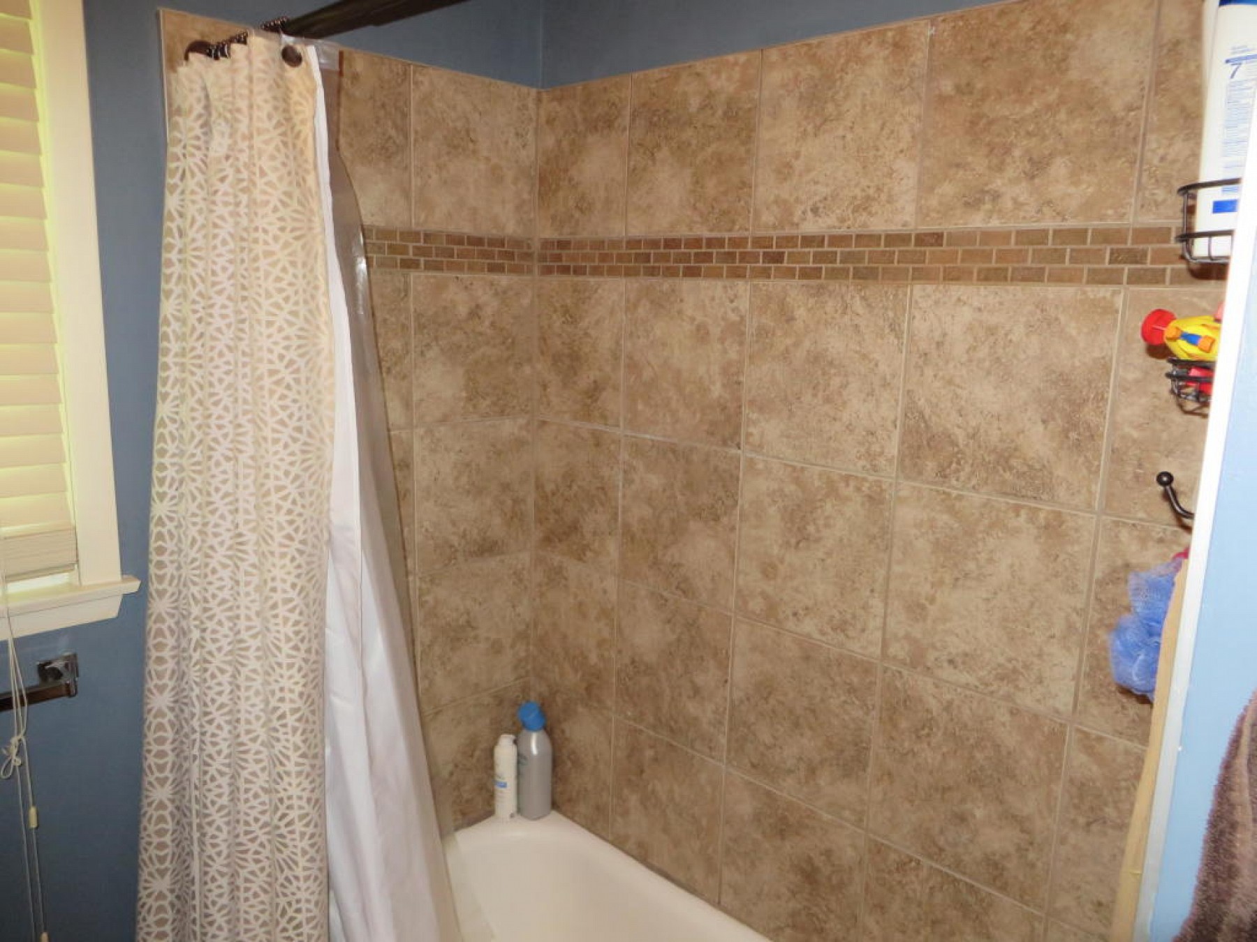 434 Dakota Avenue, Volga, SD 57071