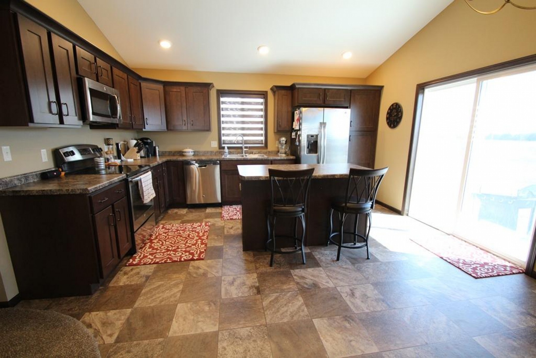 2423 Dean Court, Brookings, SD 57006