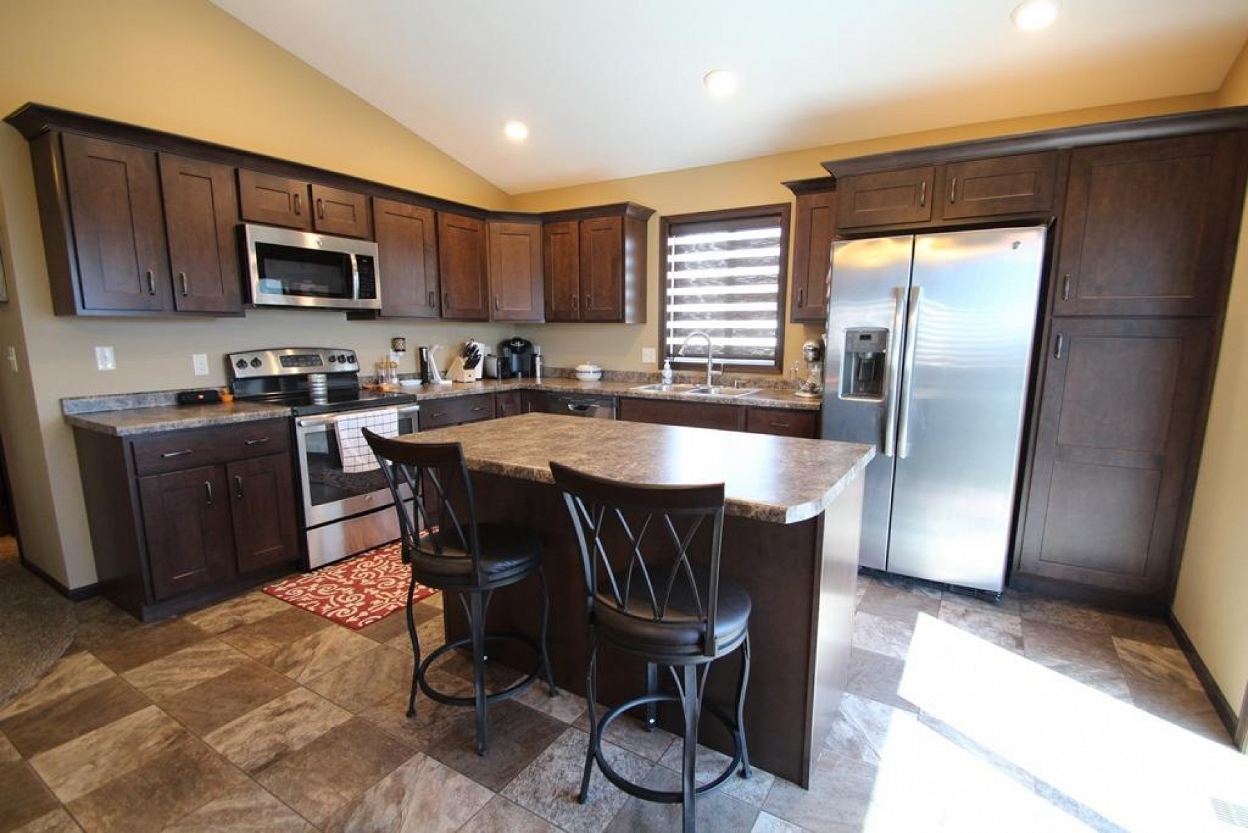 2423 Dean Court, Brookings, SD 57006