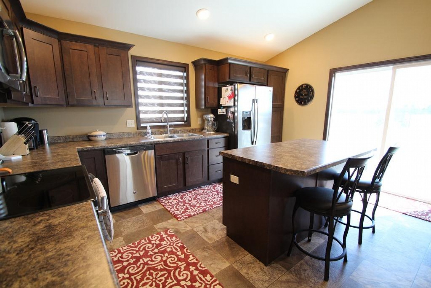 2423 Dean Court, Brookings, SD 57006