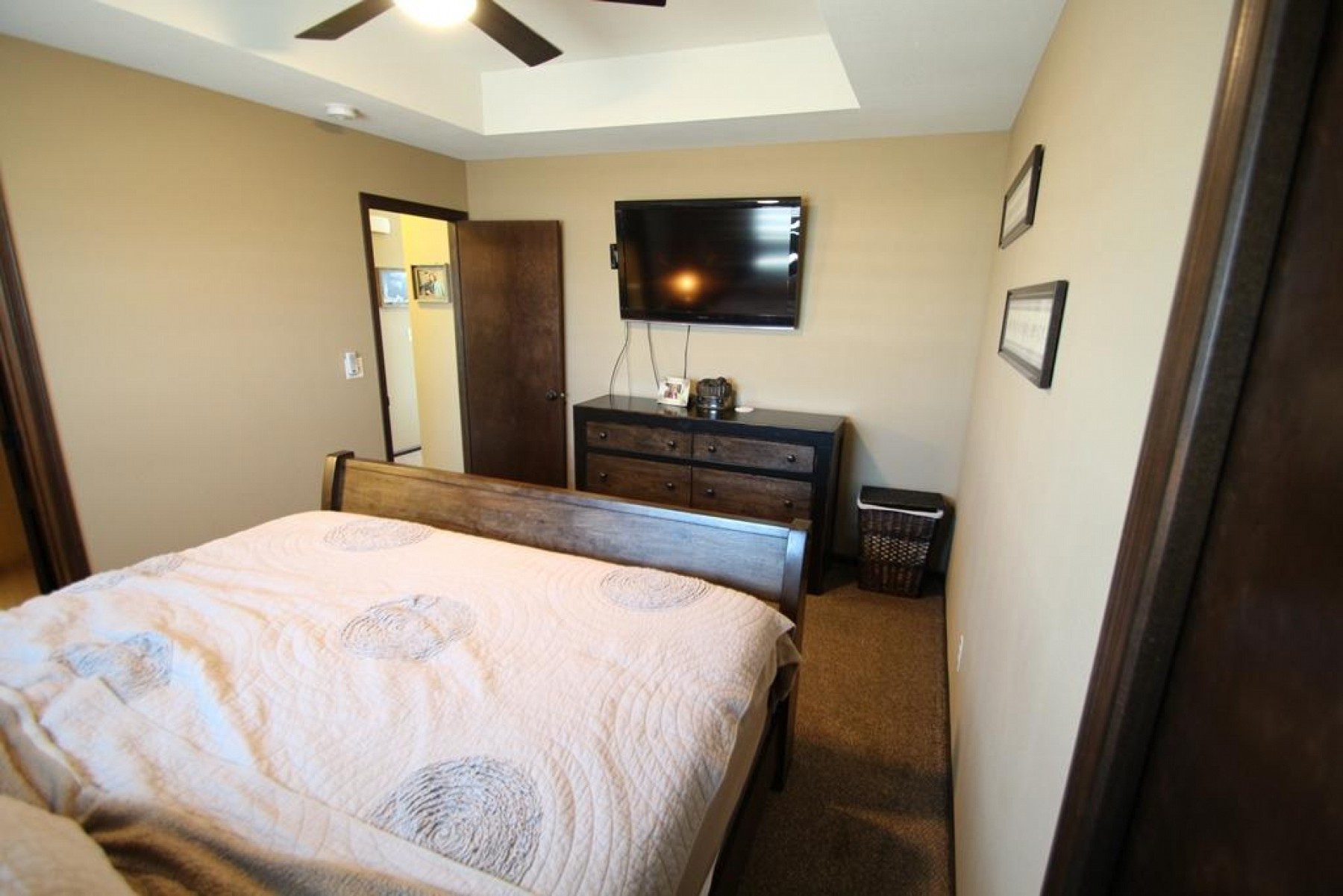 2423 Dean Court, Brookings, SD 57006