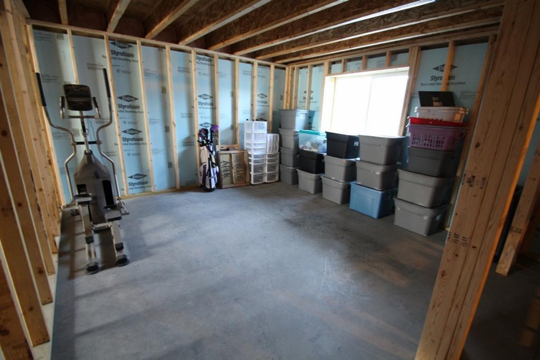 2423 Dean Court, Brookings, SD 57006