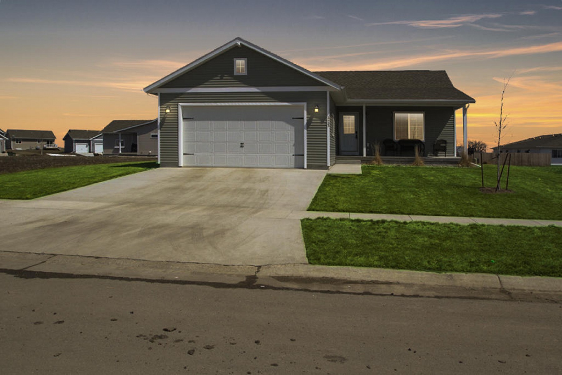 2423 Dean Court, Brookings, SD 57006