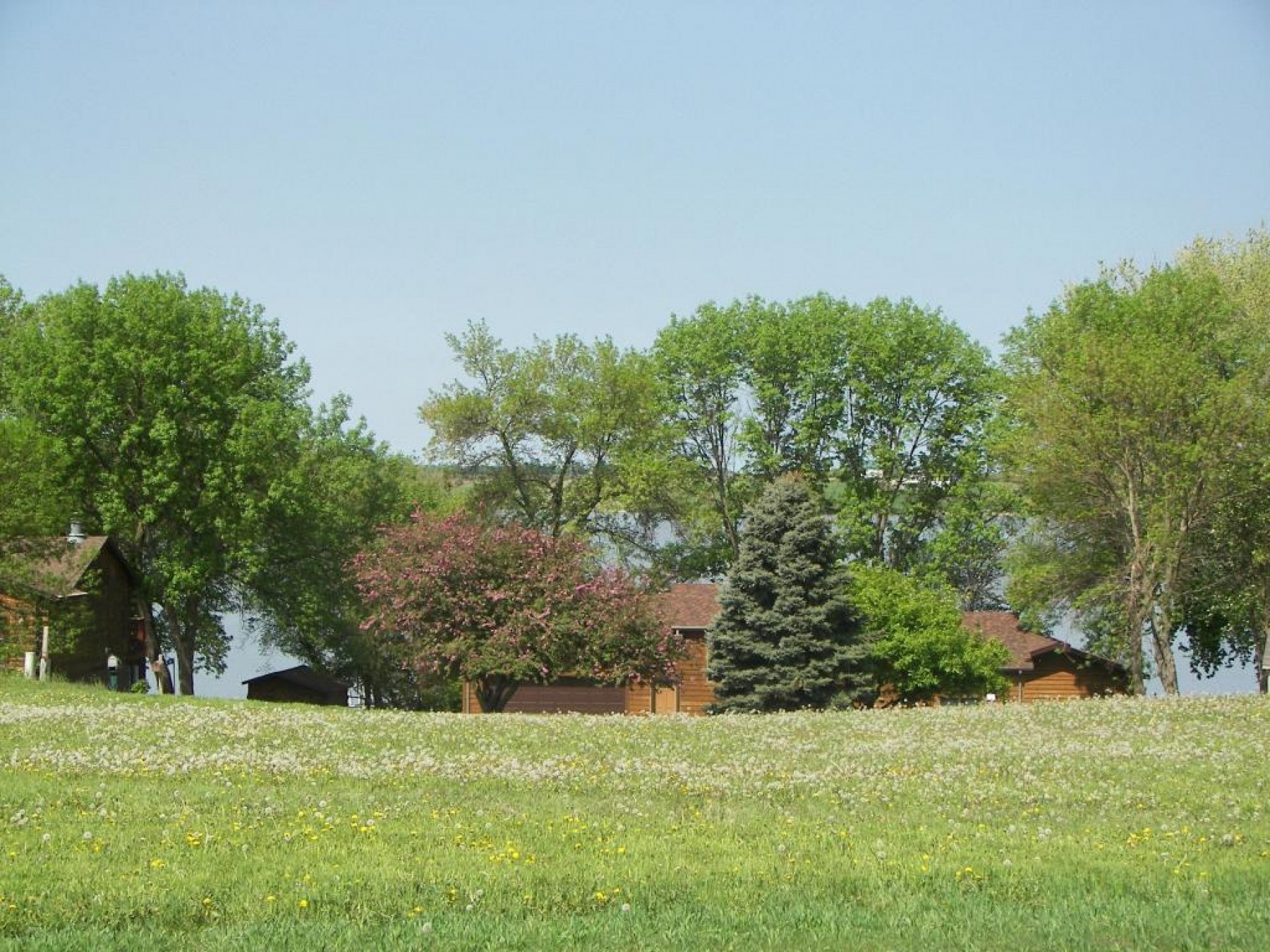 L 3, B 1 Lake Park Second Addition, Brookings, SD 57006