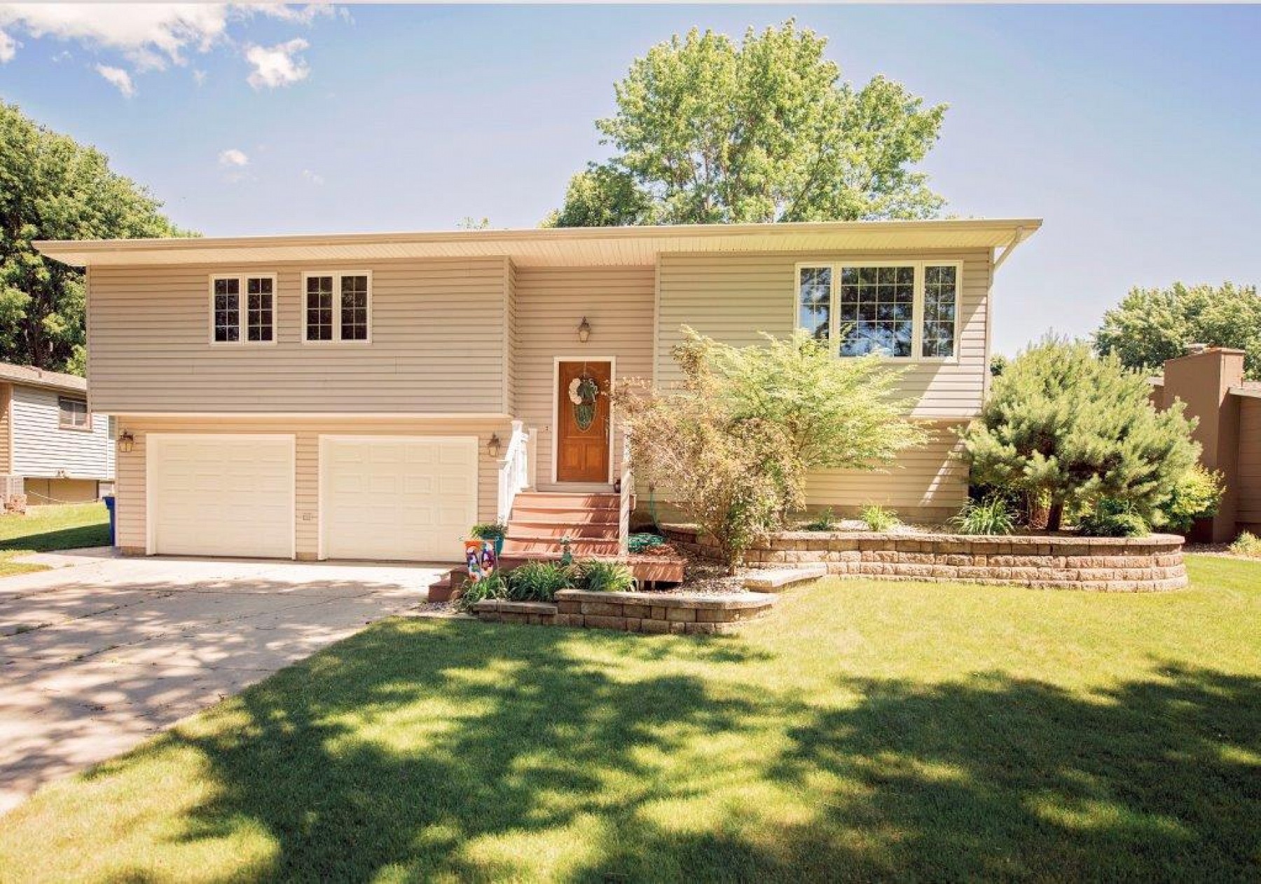 521 Southview Drive, Brookings, SD 57006