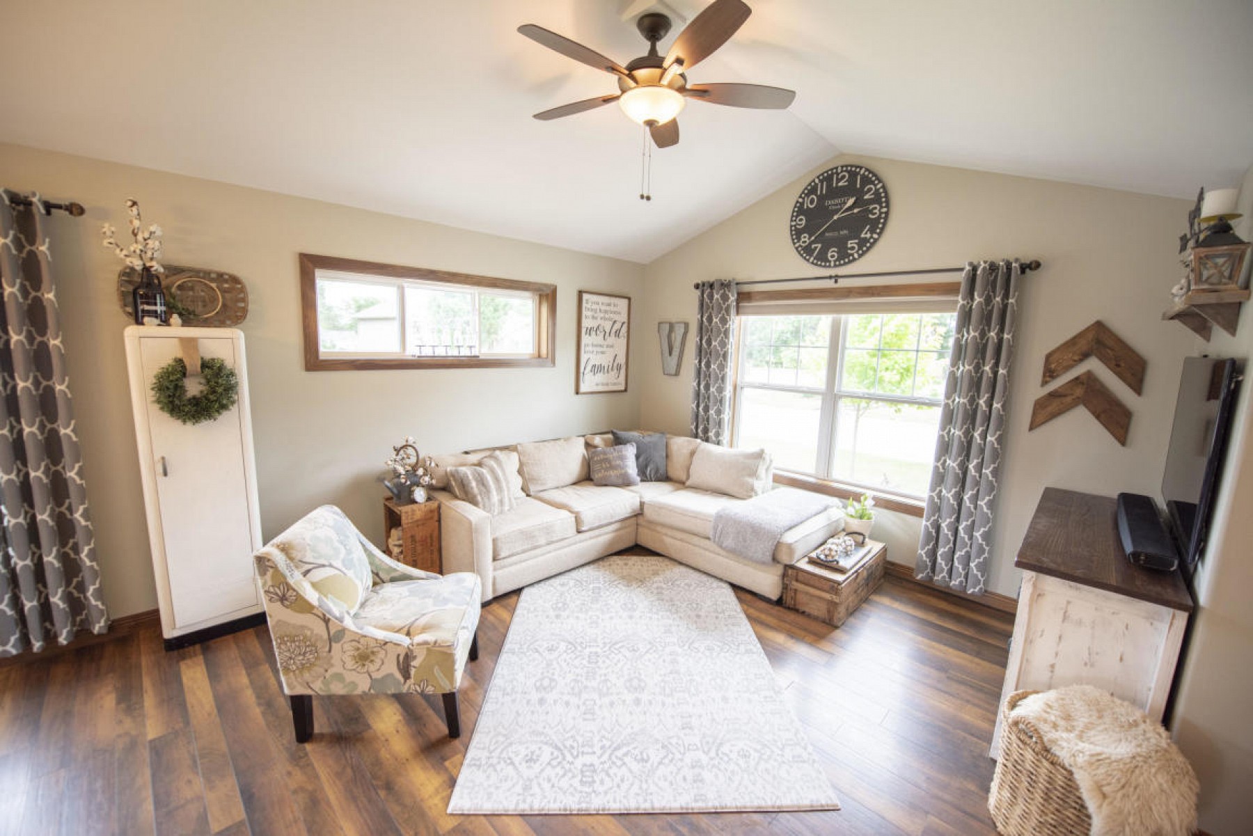 1933 Overlook Ridge Road, Brookings, SD 57006