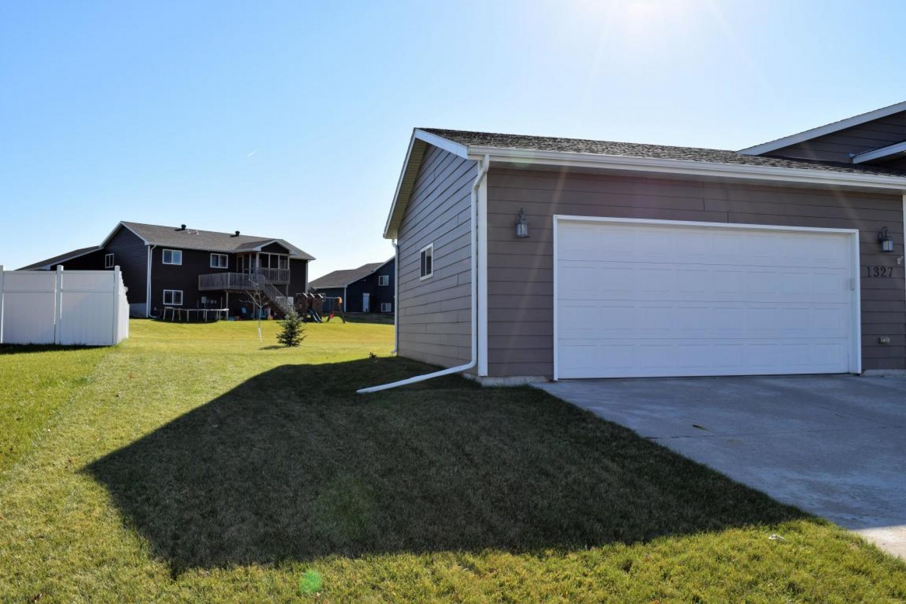 1327 Sawgrass Drive, Brookings, SD 57006