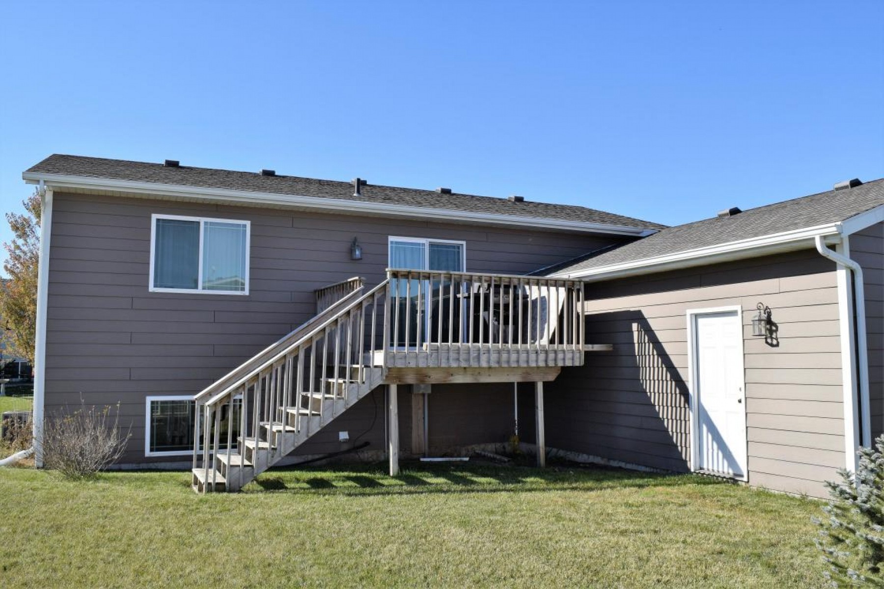 1327 Sawgrass Drive, Brookings, SD 57006