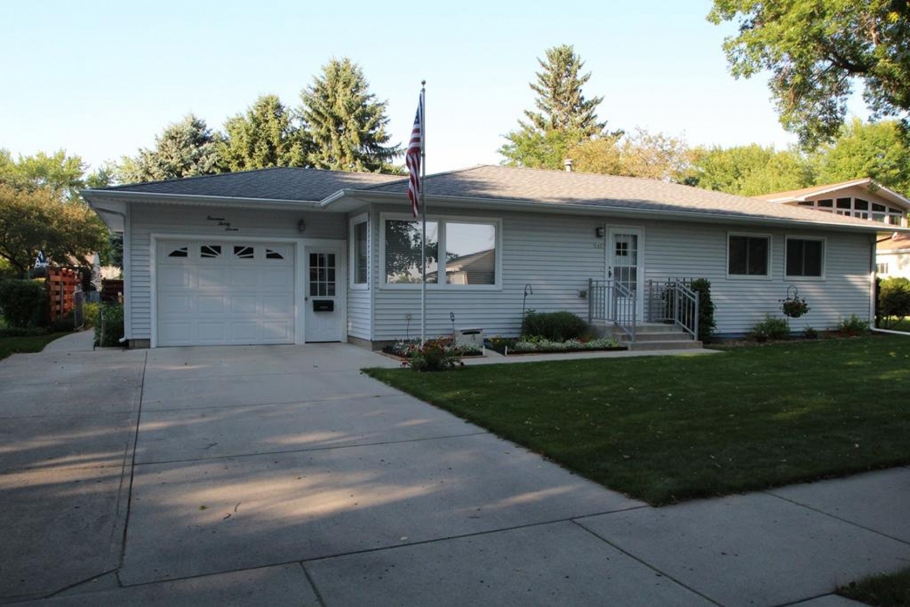 1437 Legeros Drive, Brookings, SD 57006