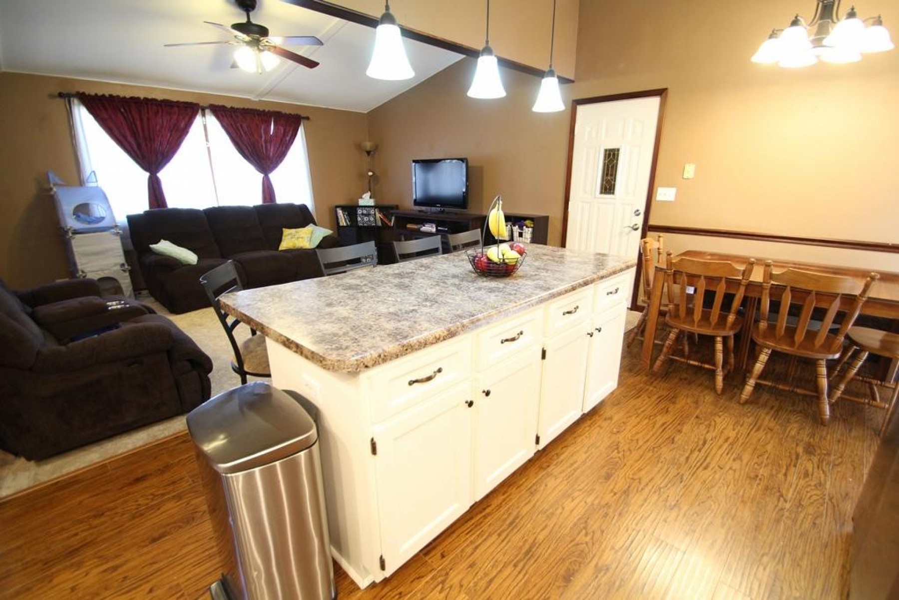 1212 12th Street S, Brookings, SD 57006