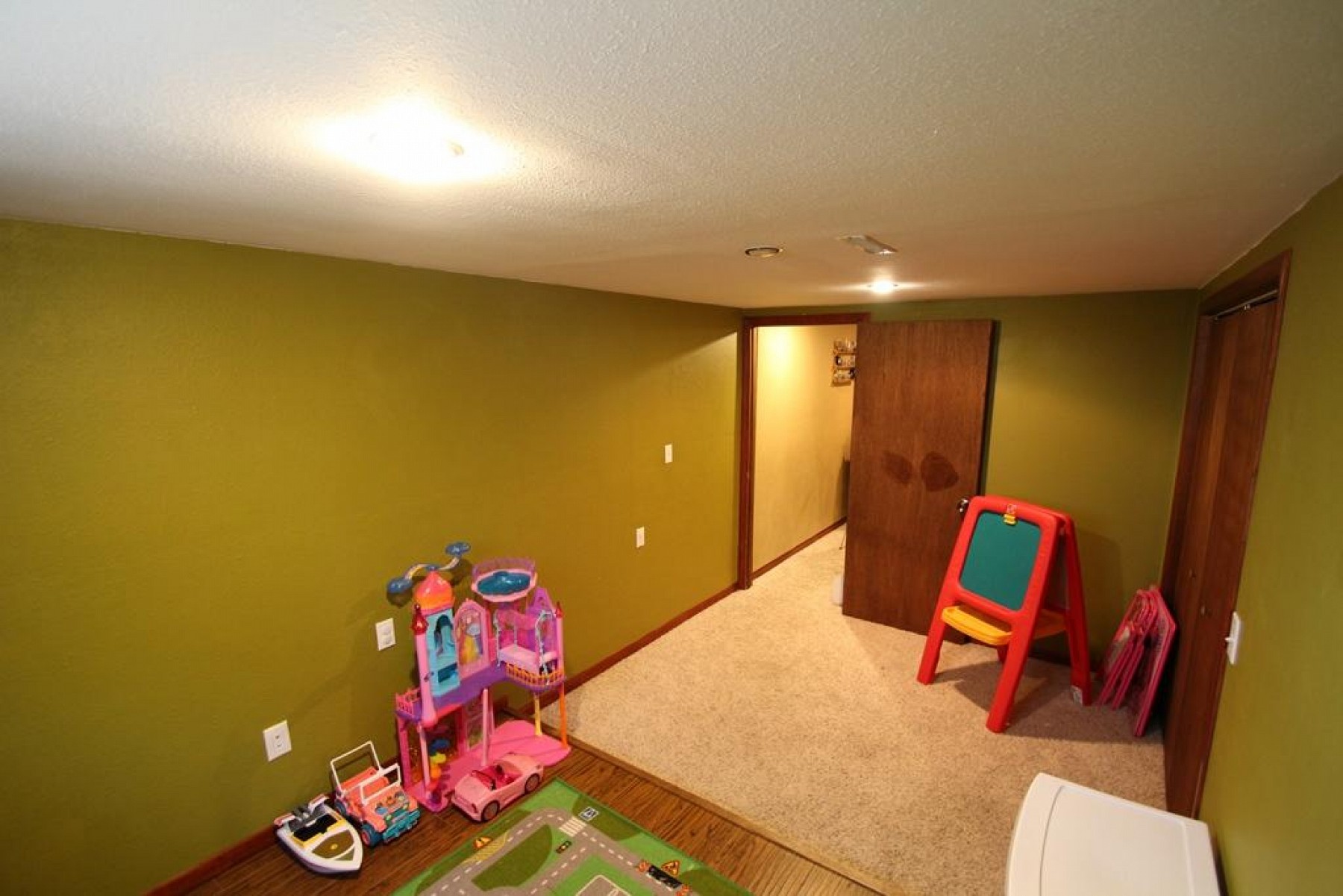 1212 12th Street S, Brookings, SD 57006