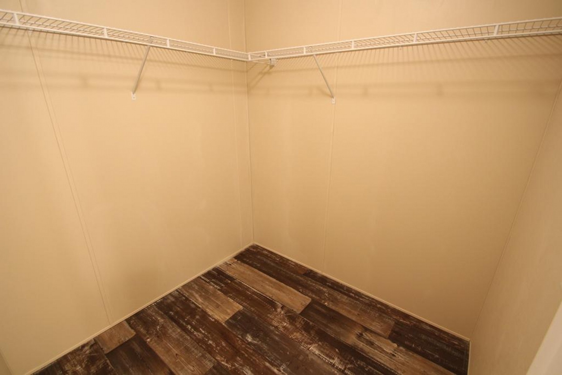 1002 Chaparral Drive, Brookings, SD 57006