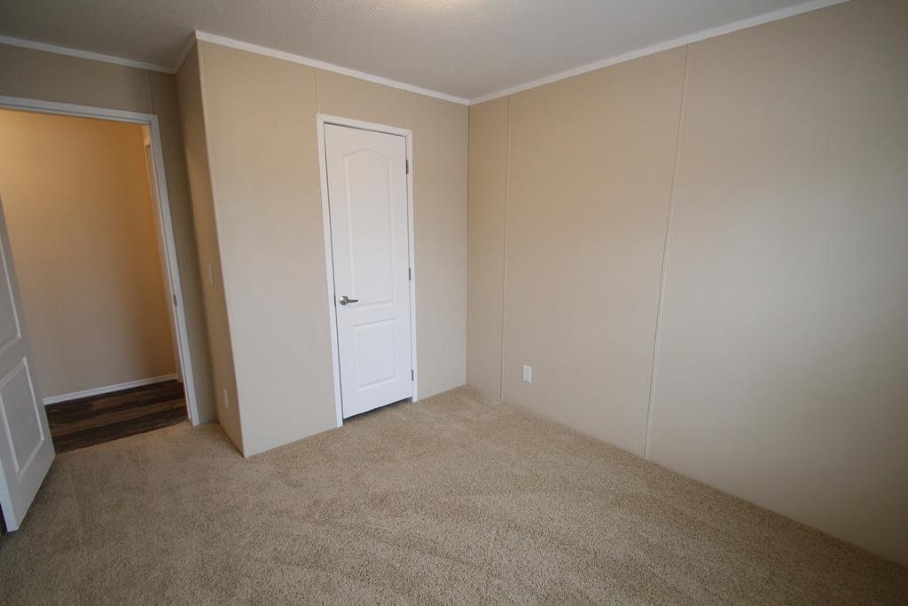 1002 Chaparral Drive, Brookings, SD 57006