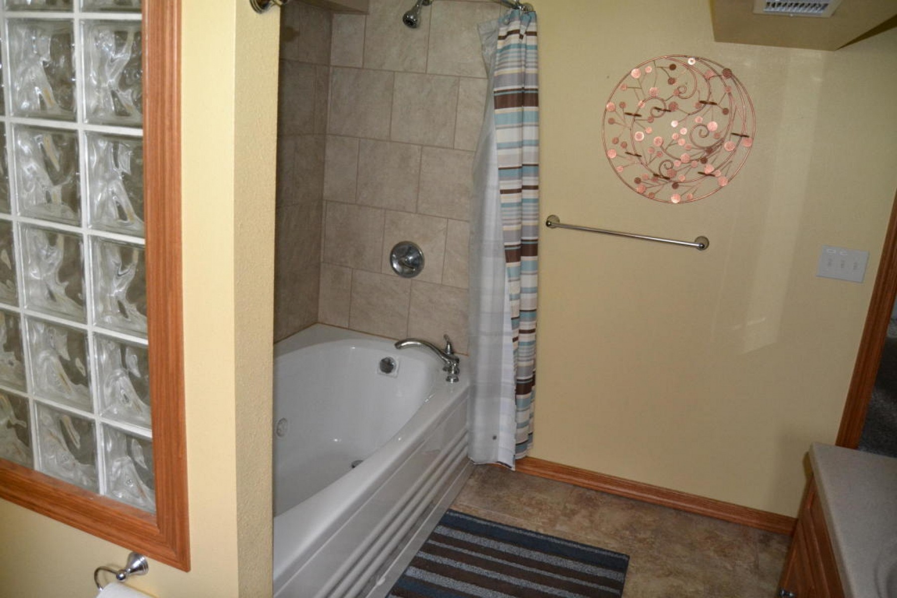 512 20th Avenue, Brookings, SD 57006