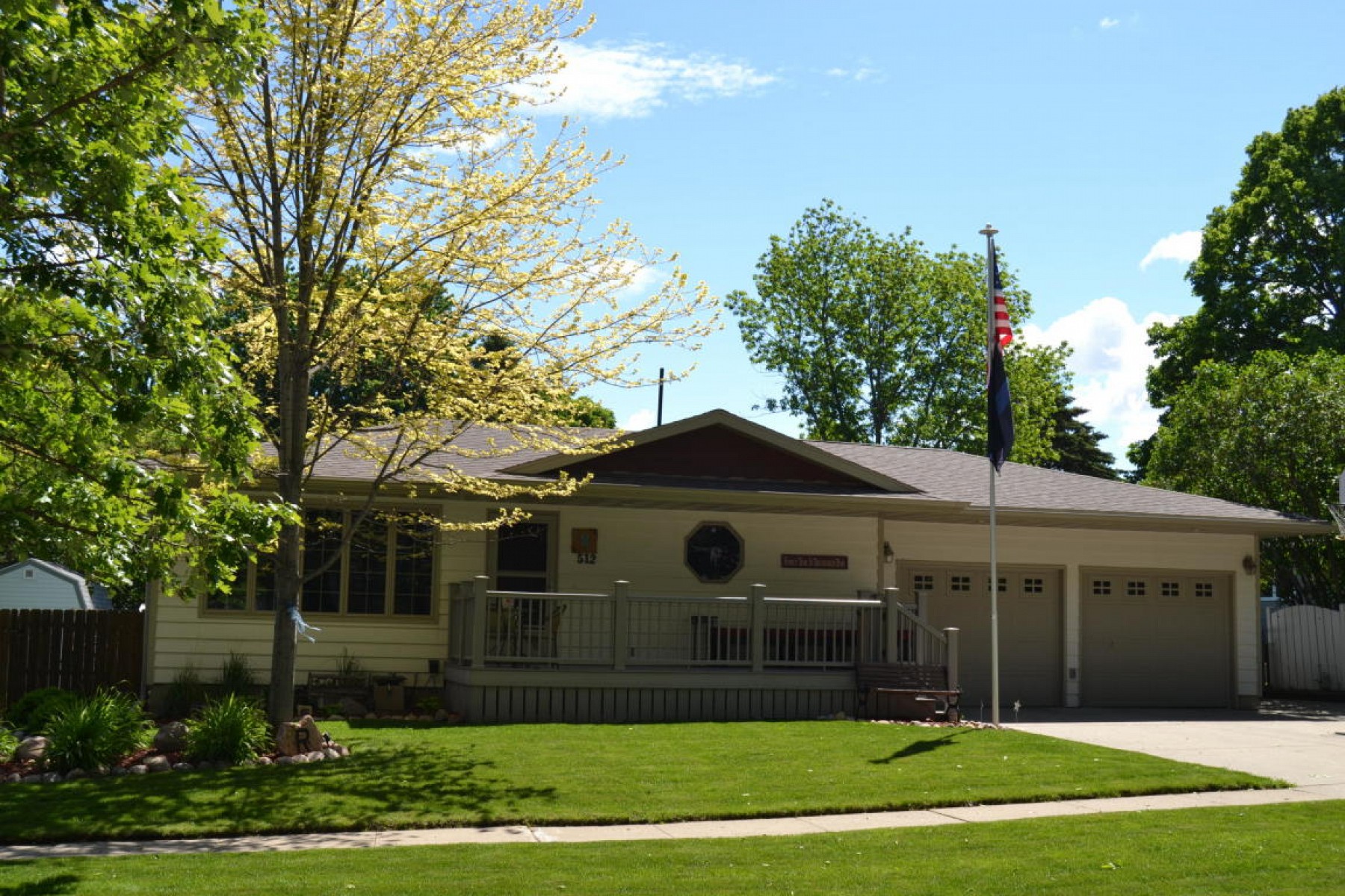 512 20th Avenue, Brookings, SD 57006