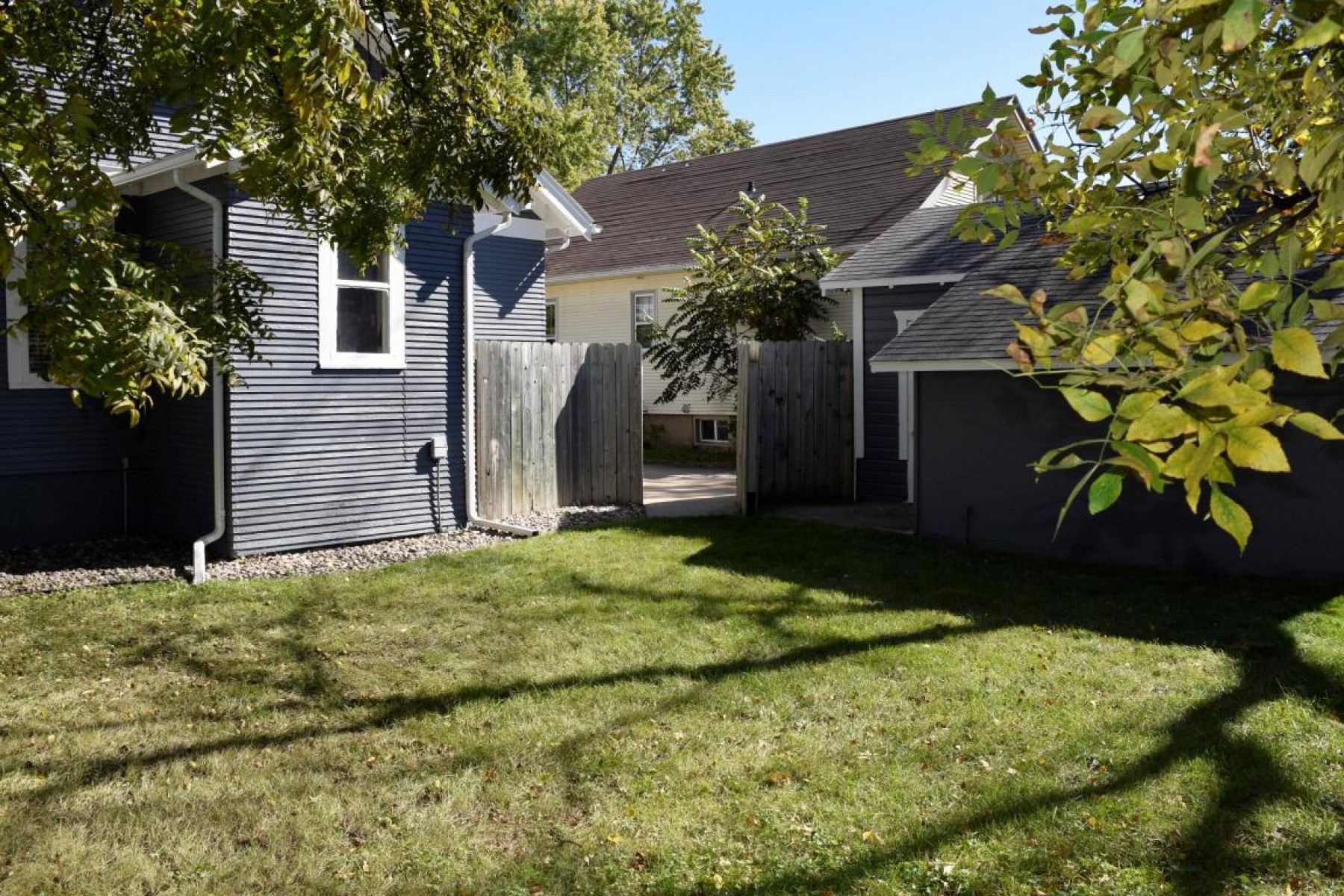 921 7th Avenue, Brookings, SD 57006