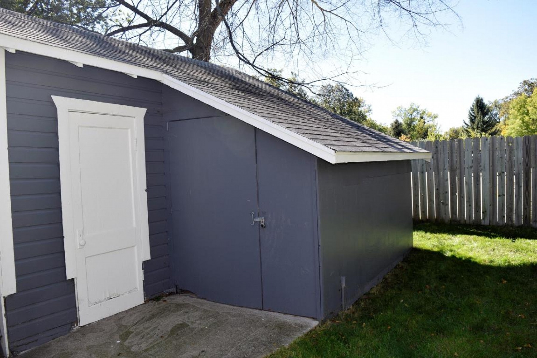 921 7th Avenue, Brookings, SD 57006