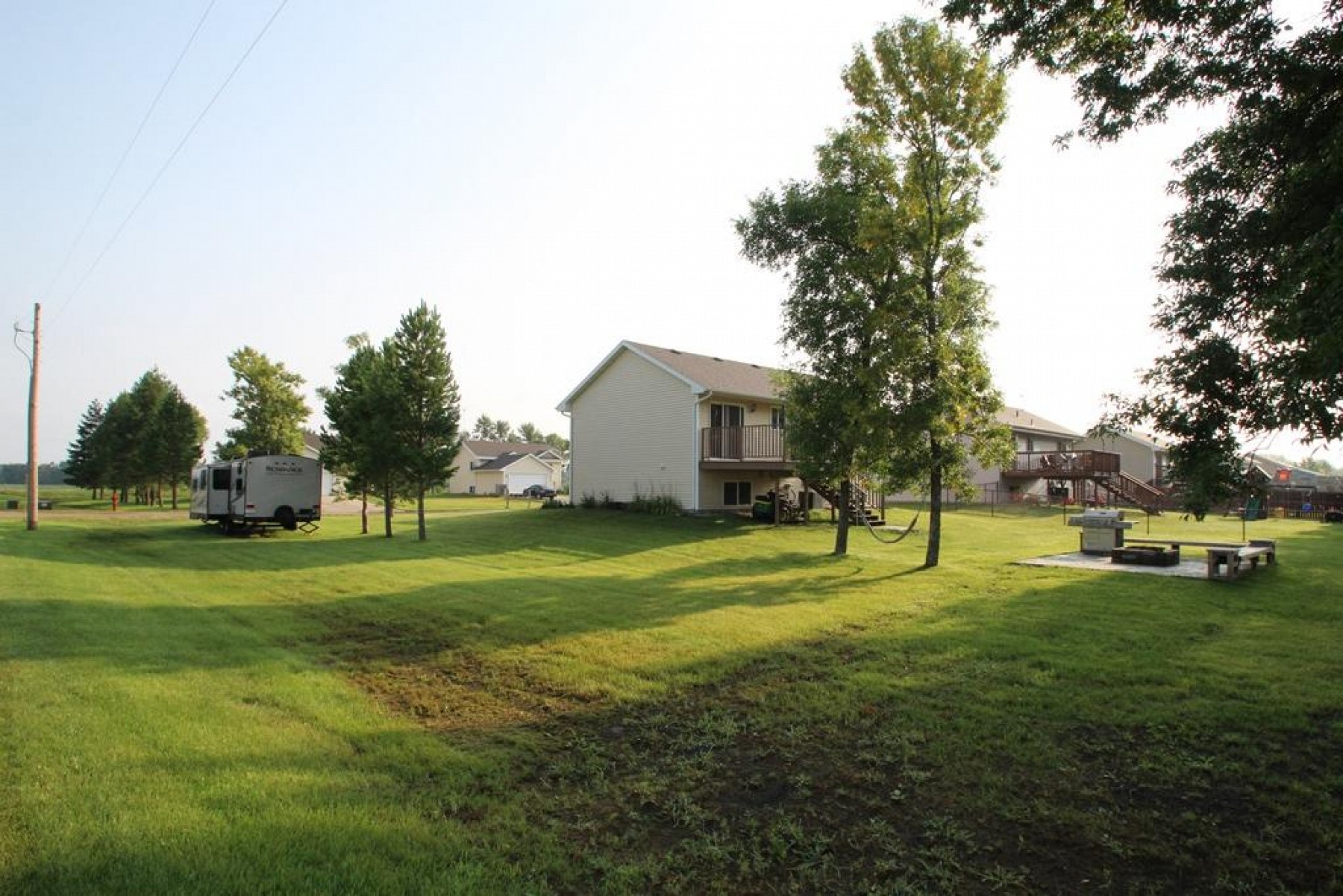 104 Twin Oaks Lane, Brookings, SD 57006