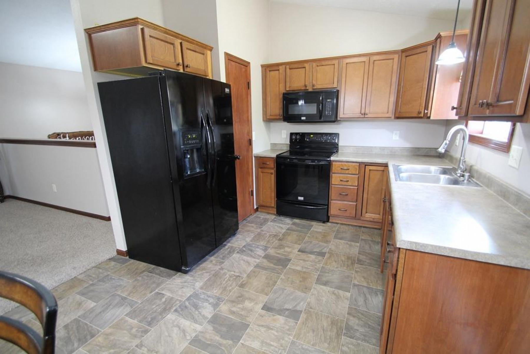 104 Twin Oaks Lane, Brookings, SD 57006