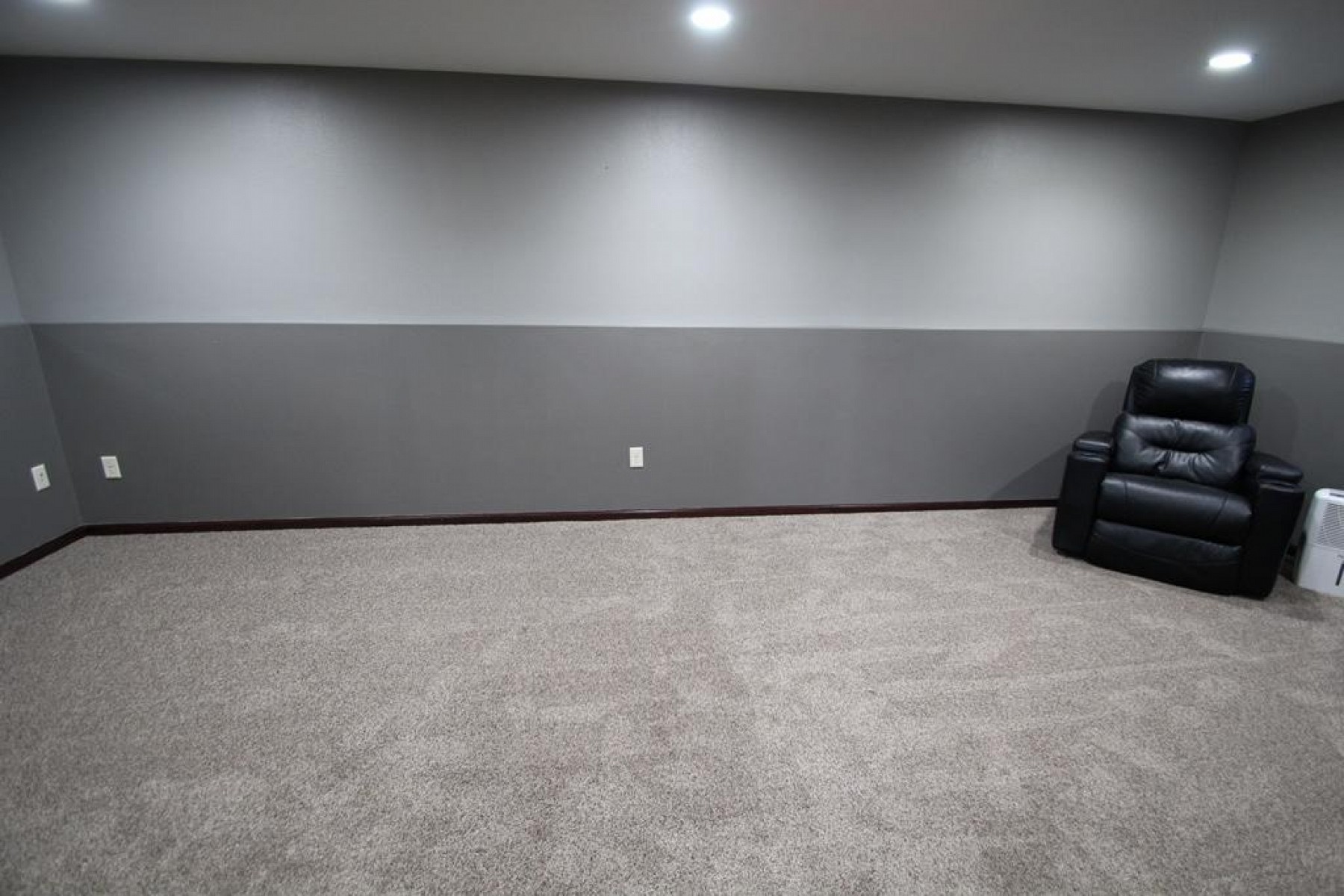 104 Twin Oaks Lane, Brookings, SD 57006