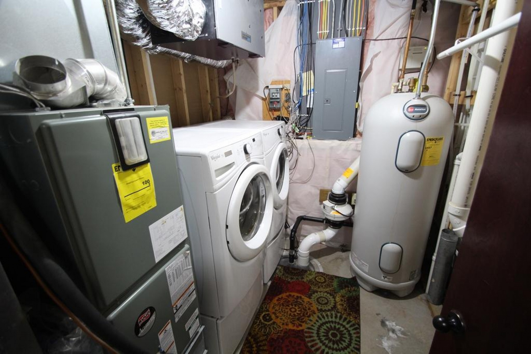 104 Twin Oaks Lane, Brookings, SD 57006