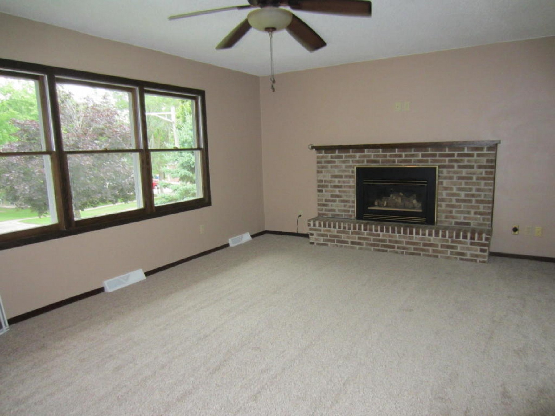 1022 7th Avenue, Brookings, SD 57006