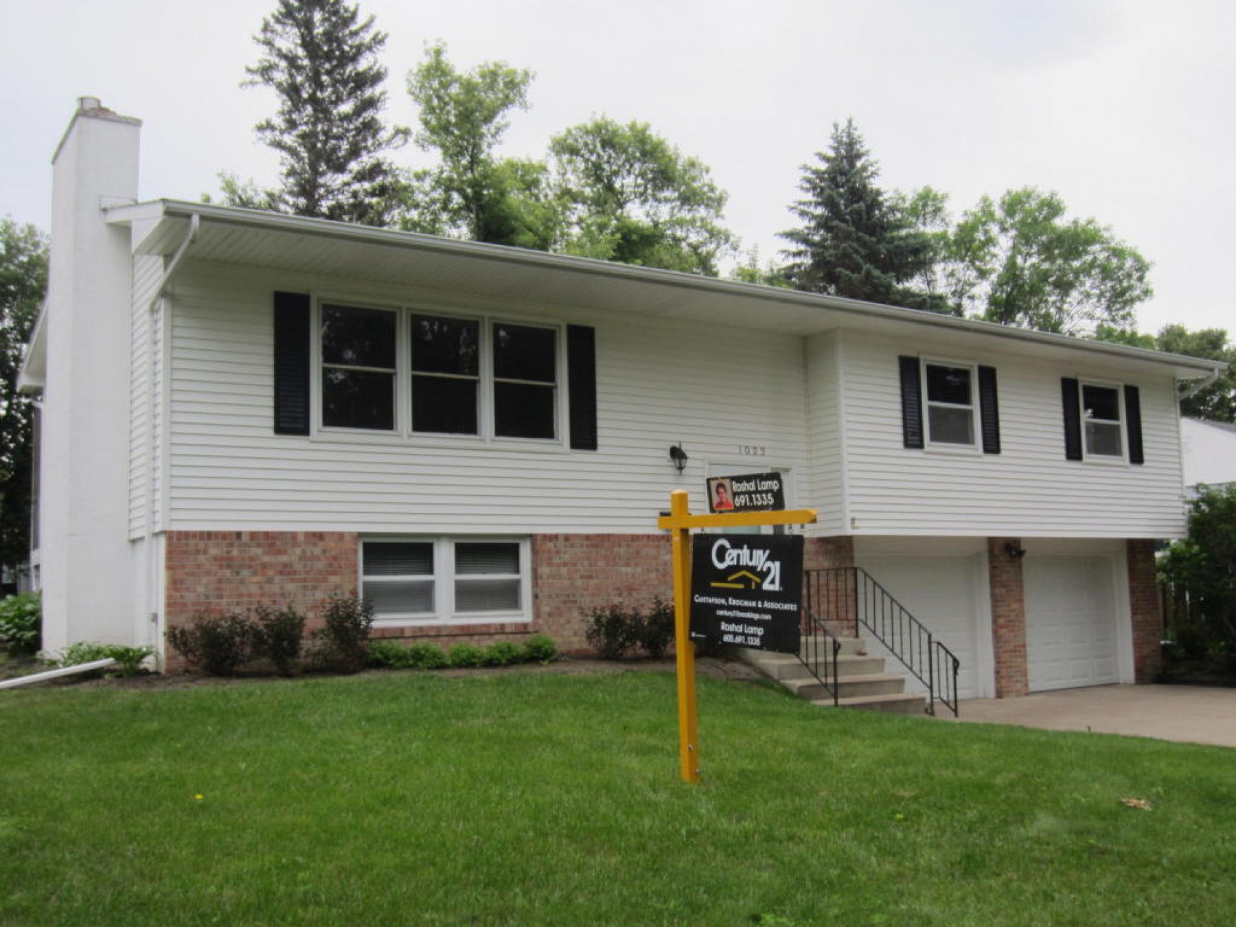 1022 7th Avenue, Brookings, SD 57006