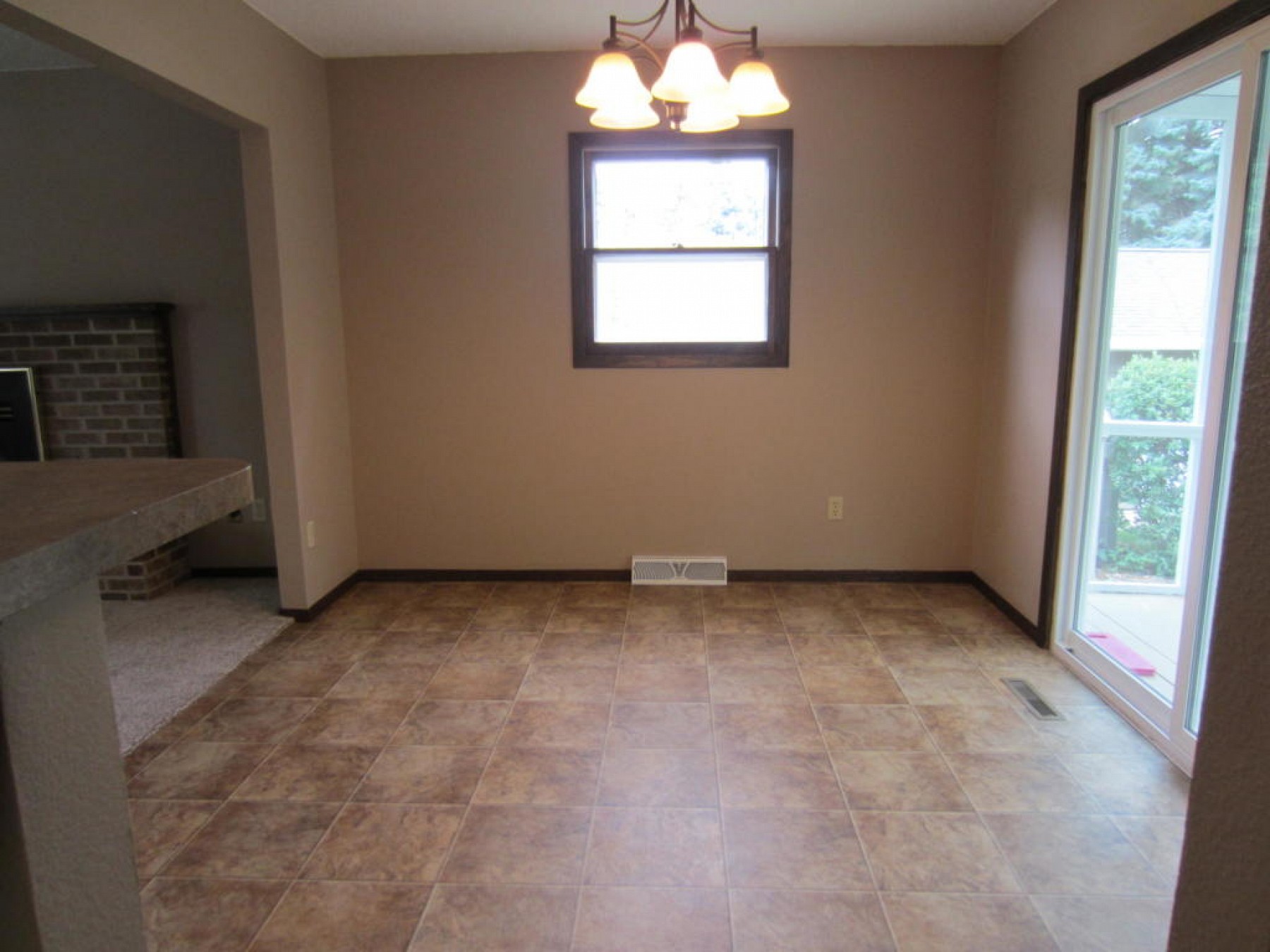 1022 7th Avenue, Brookings, SD 57006