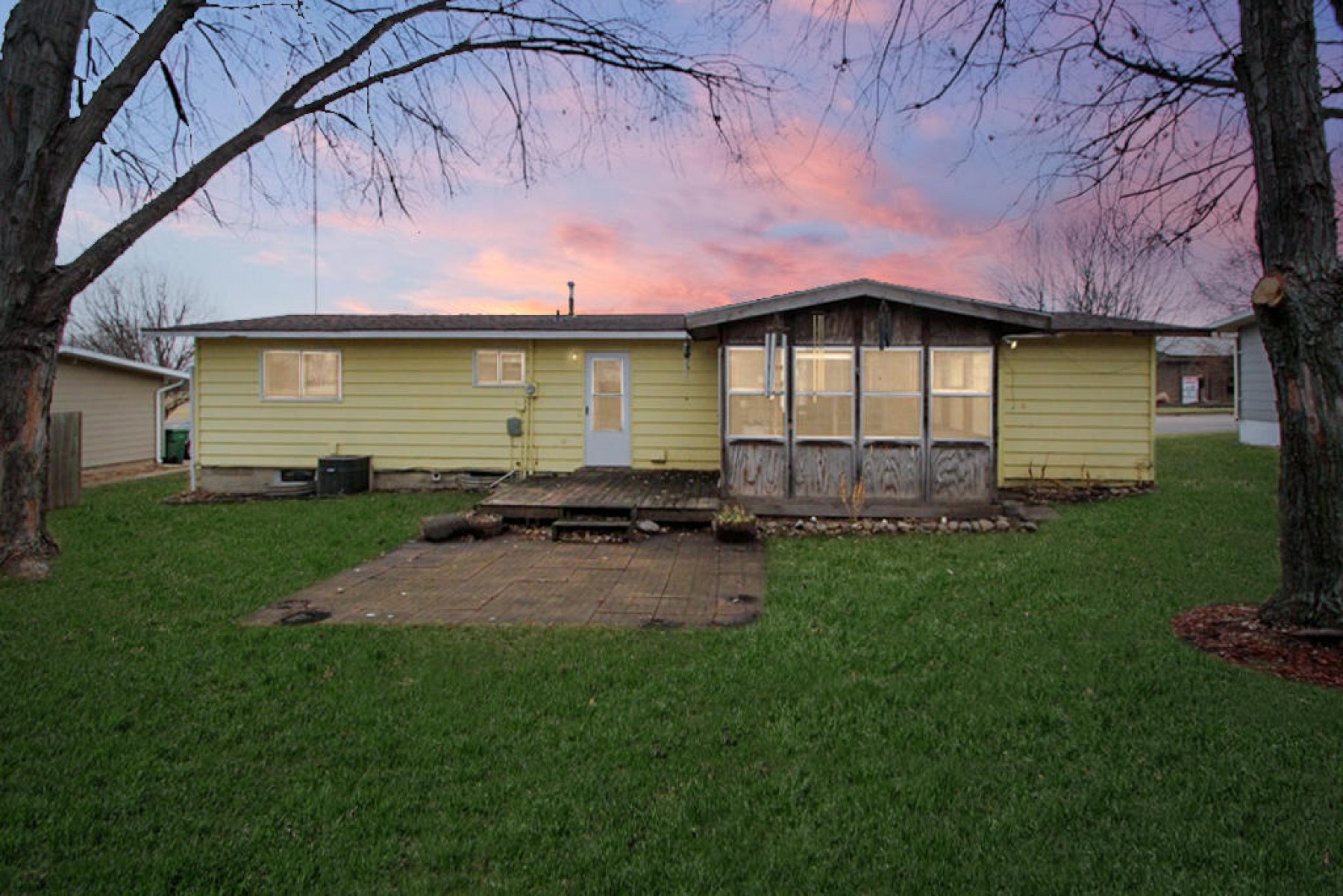 328 22nd Avenue S, Brookings, SD 57006