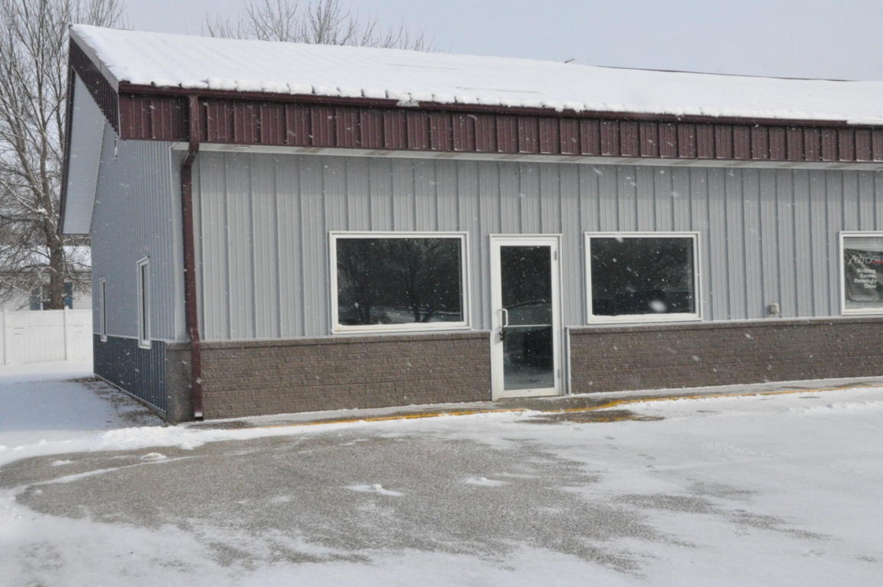 525 8th Street S, Brookings, SD 57006