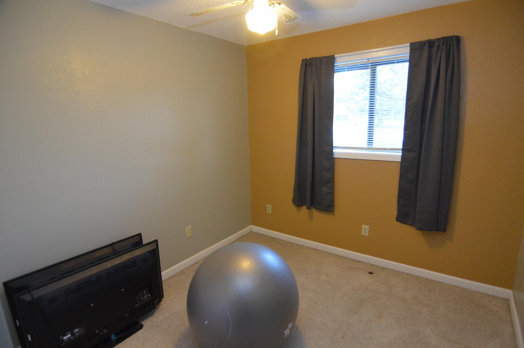 950 Broken Bow Trail, Brookings, SD 57006