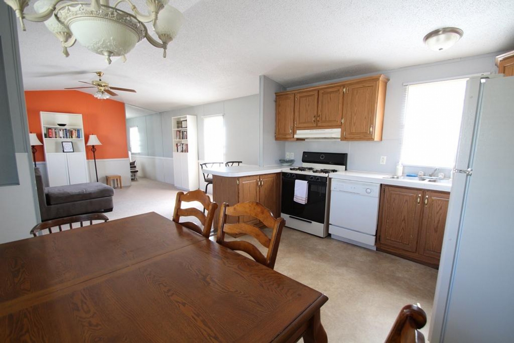 408 3rd Ave. S, Brookings, SD 57006