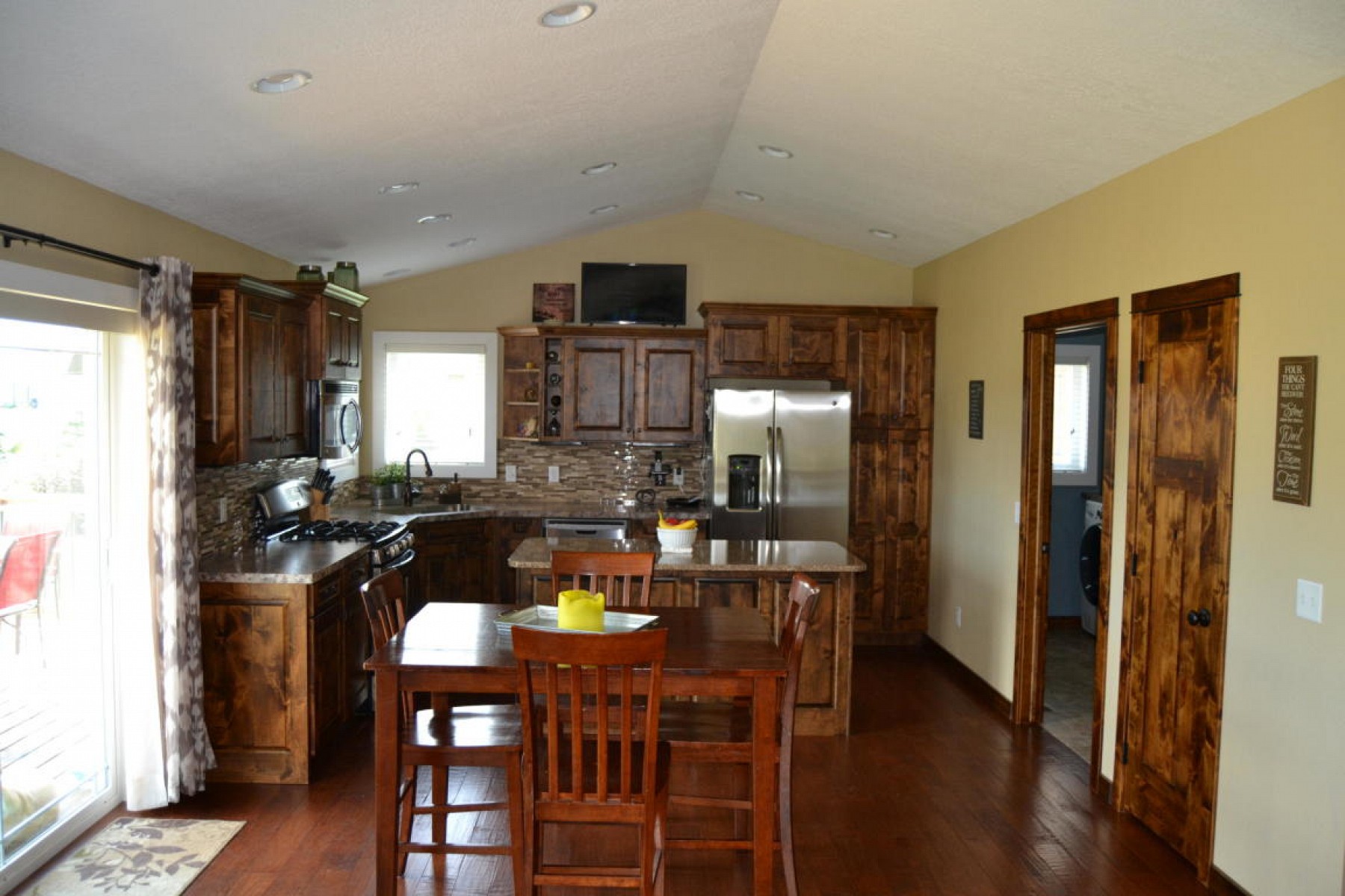 1825 Tanbury Lane, Brookings, SD 57006