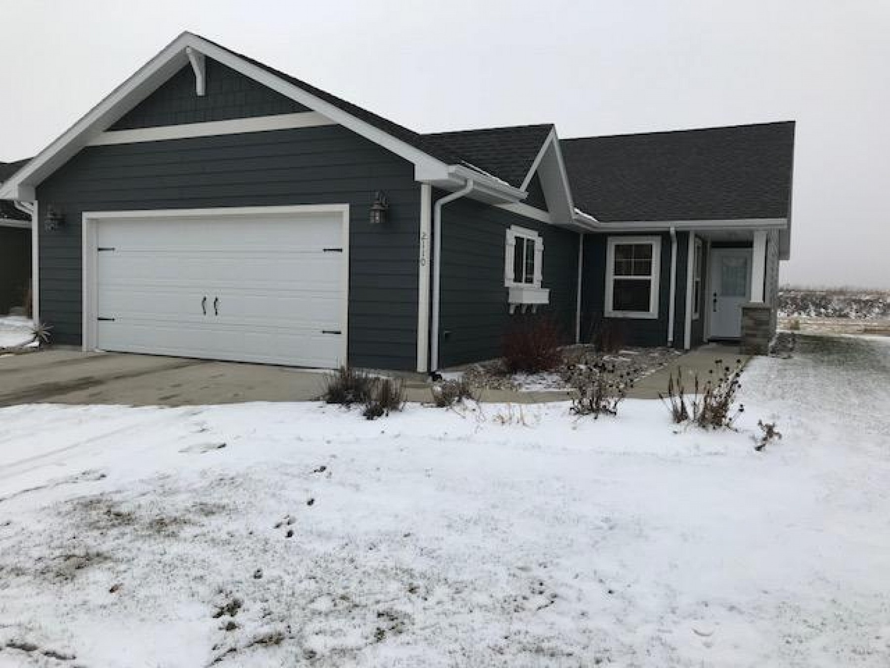 2110 Rio Grand Avenue, Brookings, SD 57006