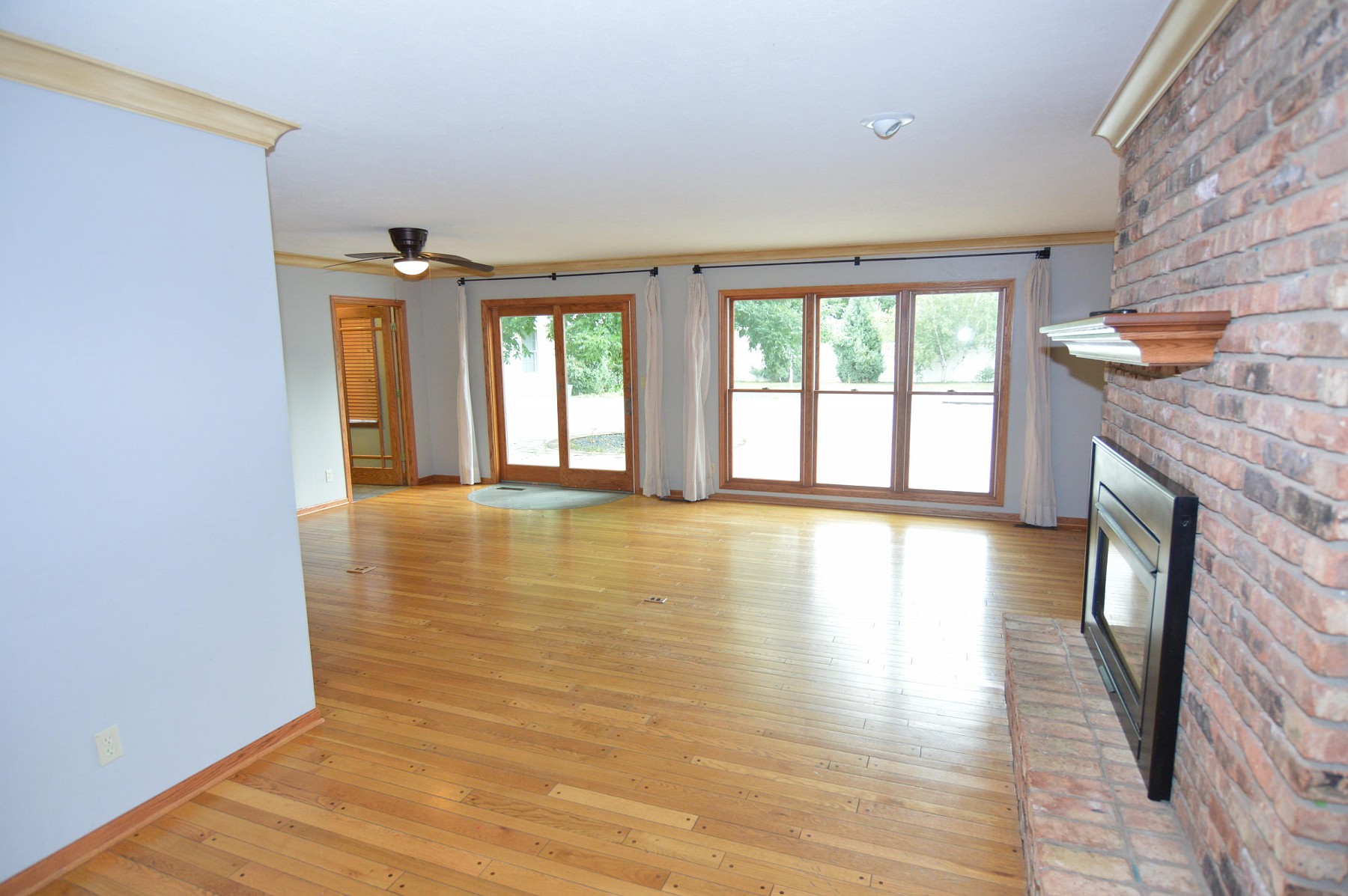 1733 Illinois Avenue SW, Huron, SD 57350