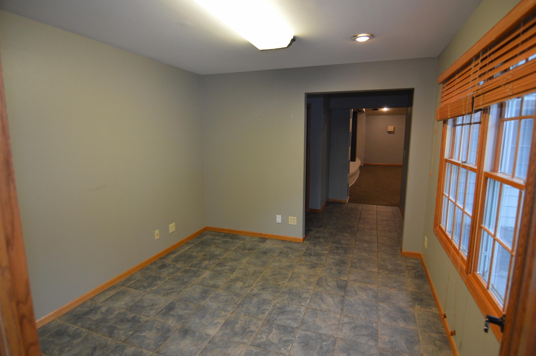 1733 Illinois Avenue SW, Huron, SD 57350