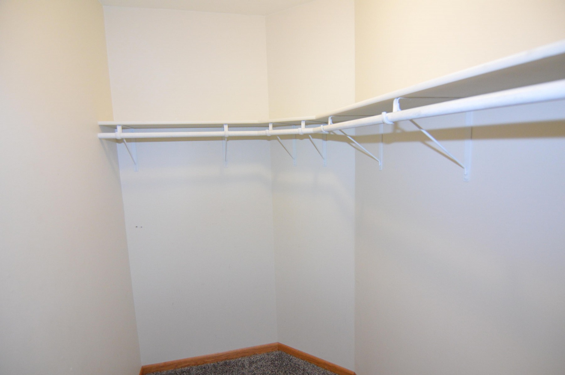 1733 Illinois Avenue SW, Huron, SD 57350