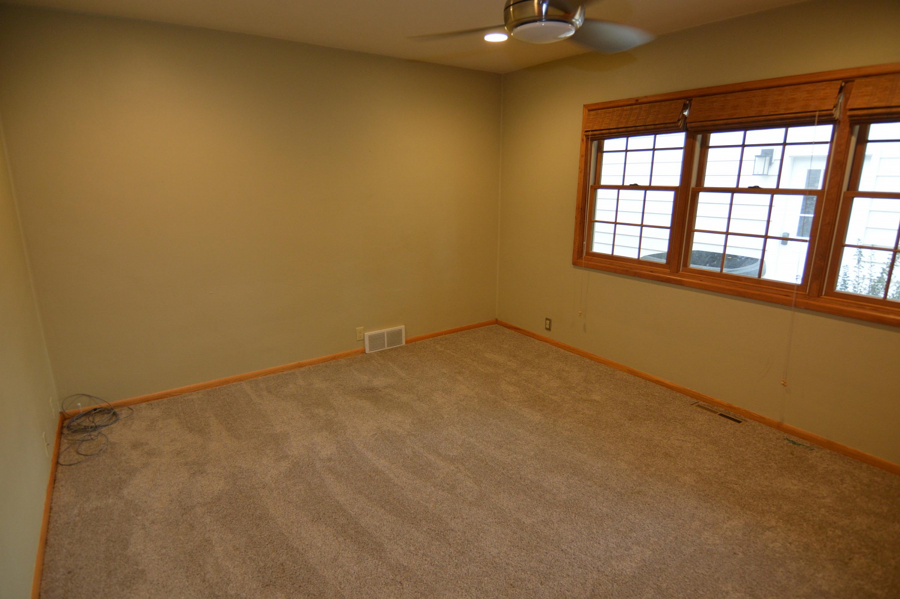 1733 Illinois Avenue SW, Huron, SD 57350