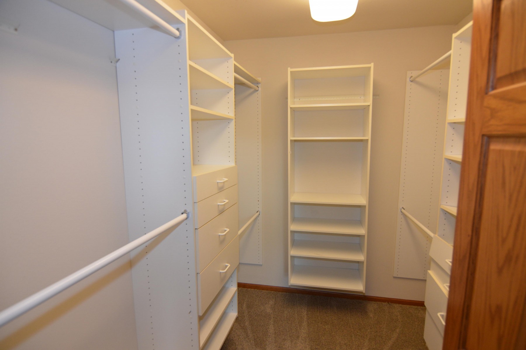 1733 Illinois Avenue SW, Huron, SD 57350