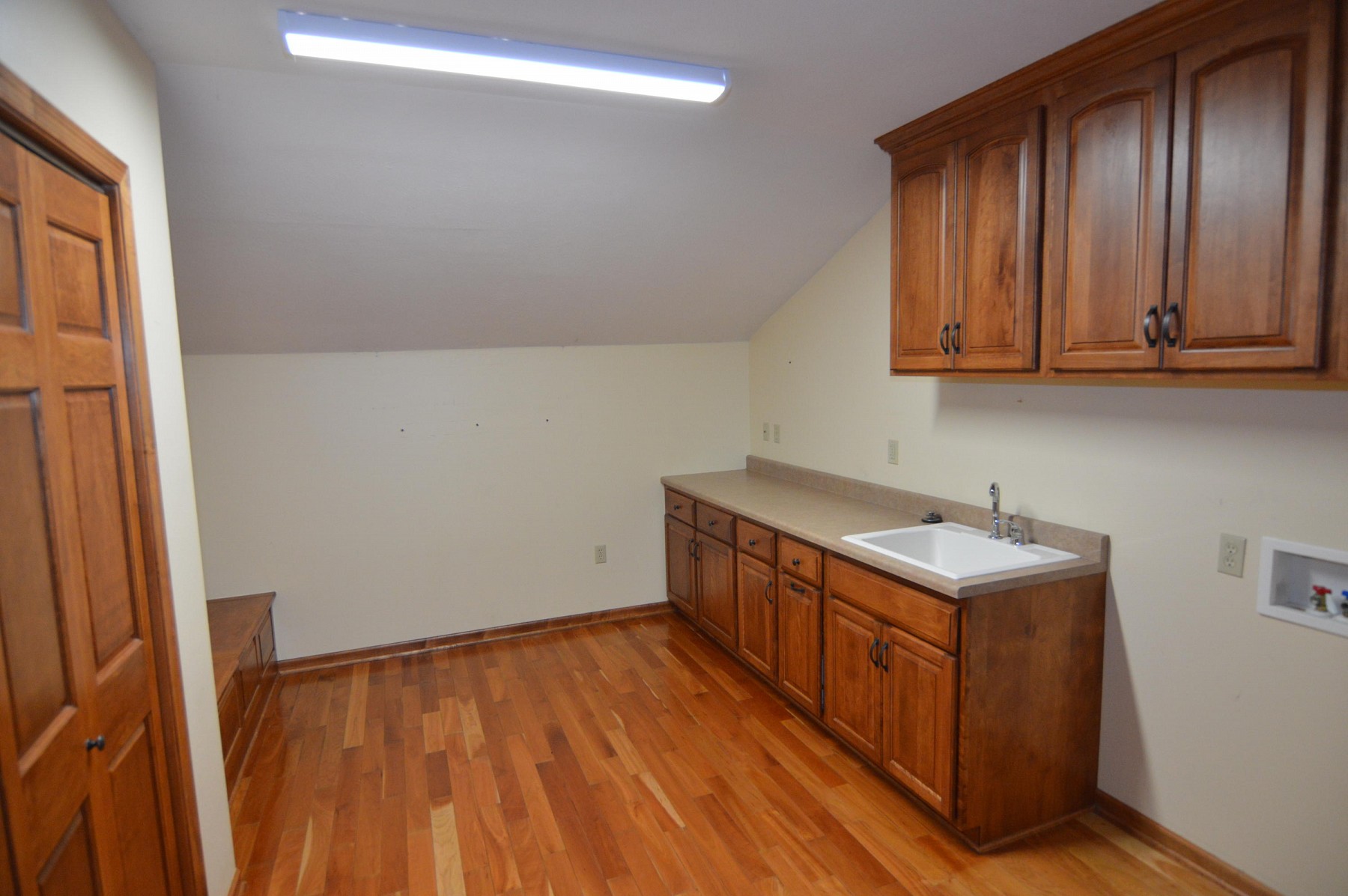 1733 Illinois Avenue SW, Huron, SD 57350